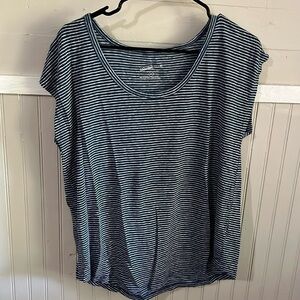 Universal thread co womens business casual‎ shirt M